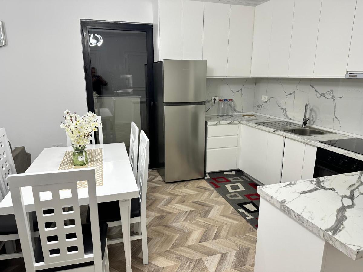 Family Apartment ติรานา ภายนอก รูปภาพ