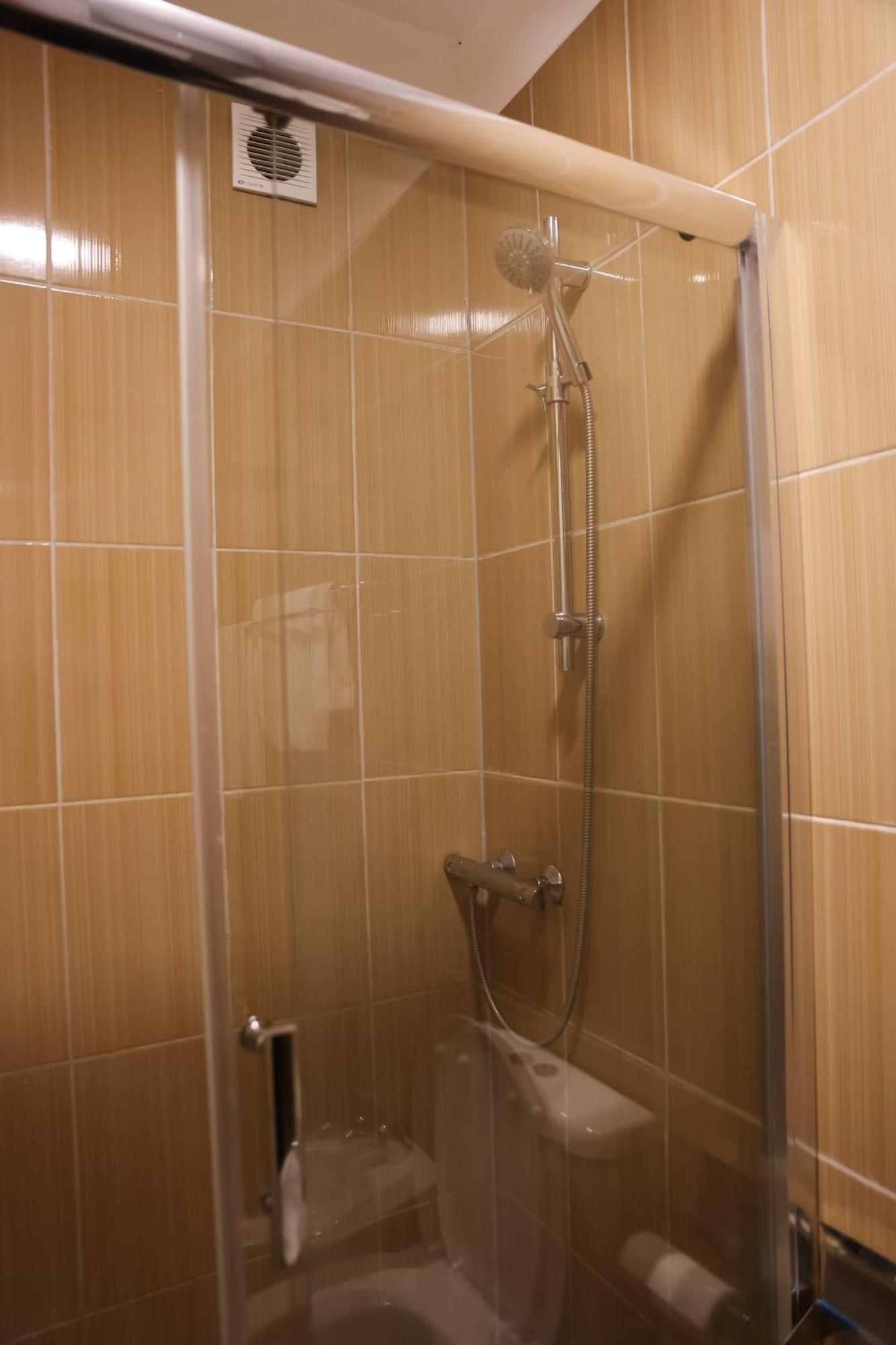 Family Apartment ติรานา ภายนอก รูปภาพ